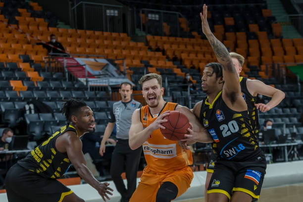 亚冠比赛不 亚冠比赛不