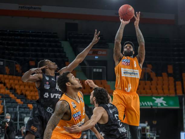 为比赛增添 为比赛增添