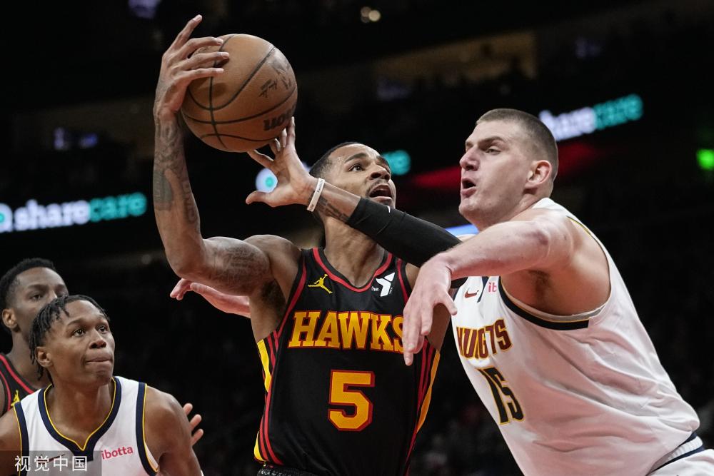 的角度看 的角度看