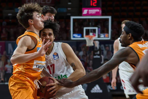 让球员在更 让球员在更